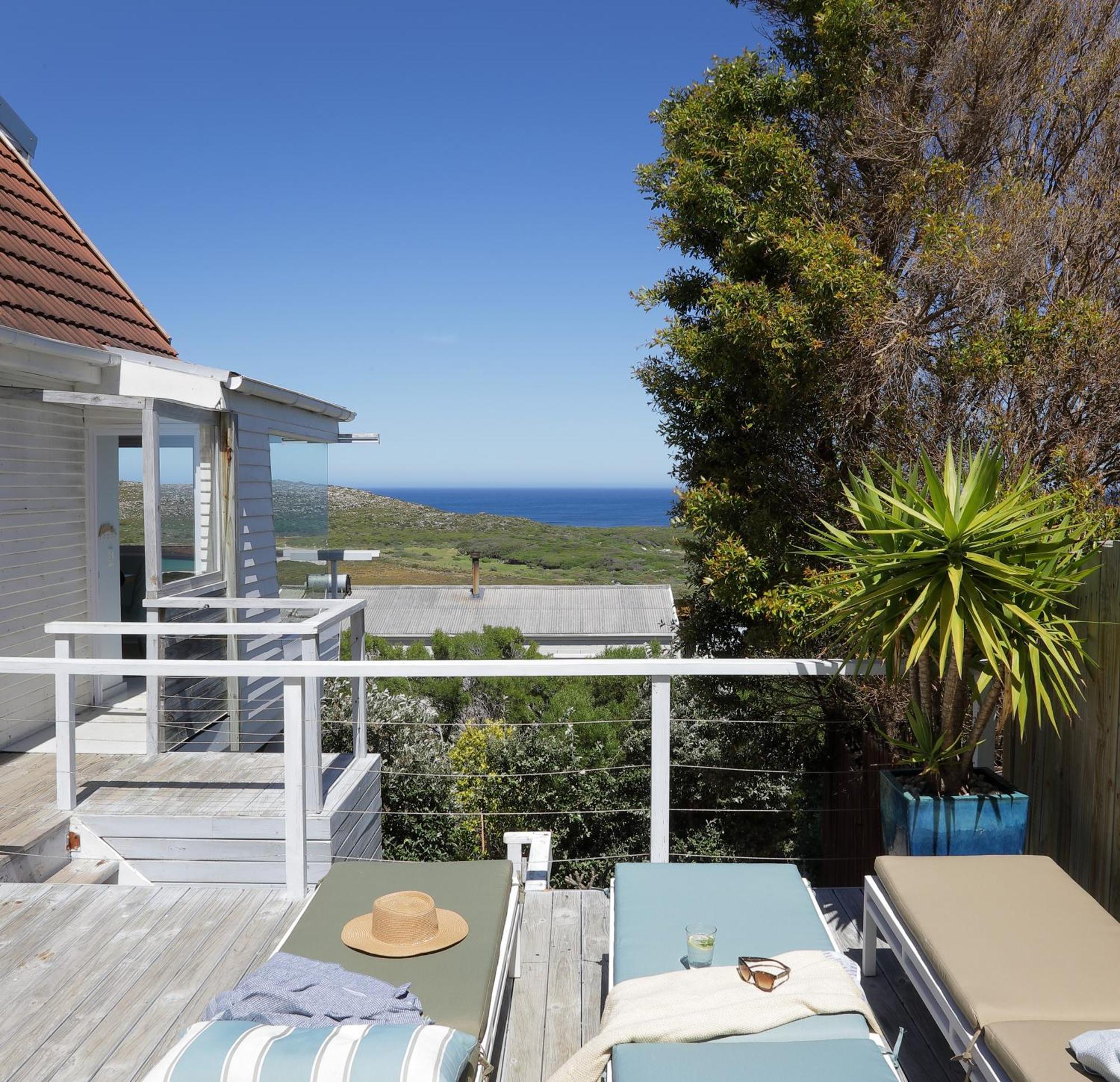 Broad Horizon Villa Scarborough Exterior photo